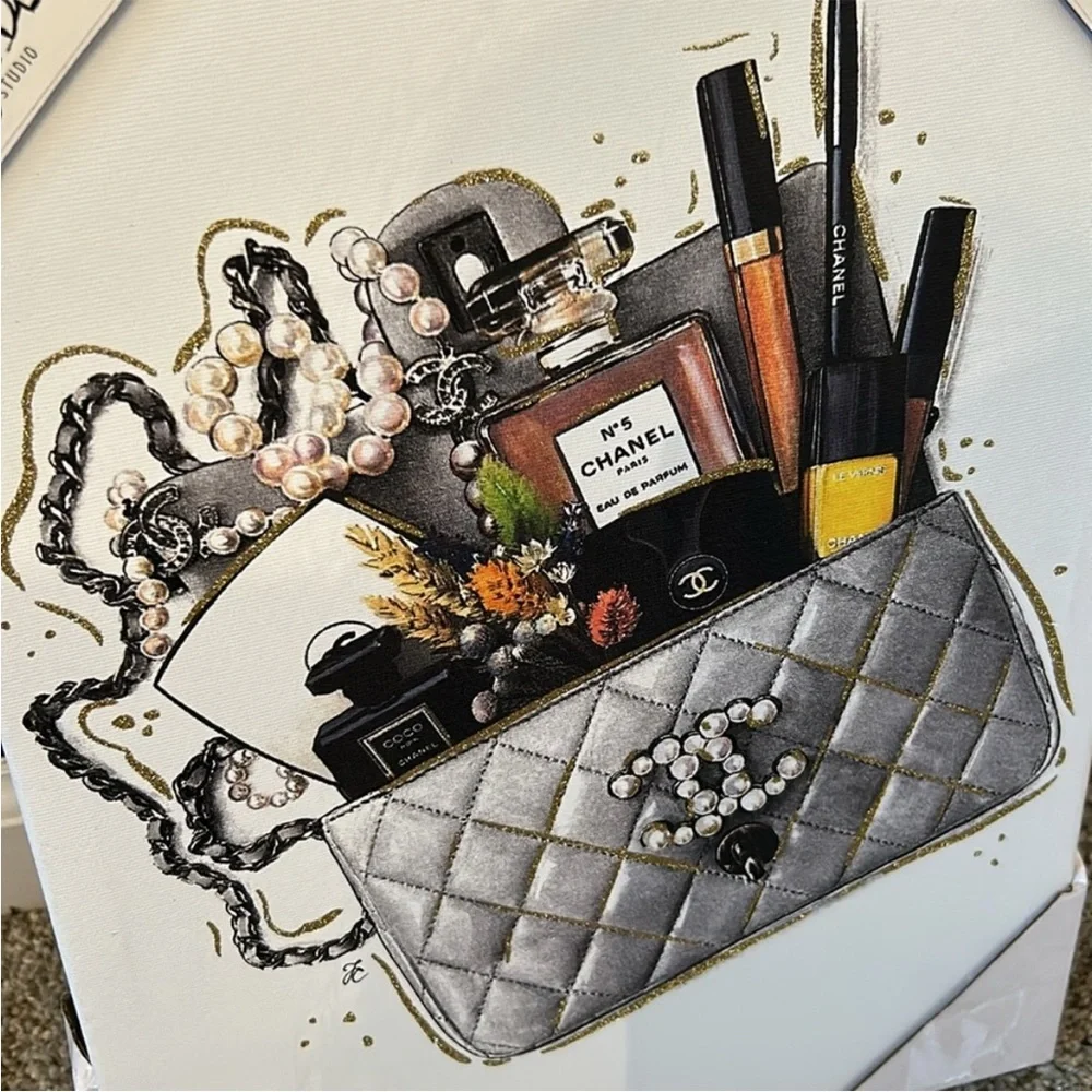 Design District Studio Designer Canvas Wall
Art With Glitter - Picture 2 of 4